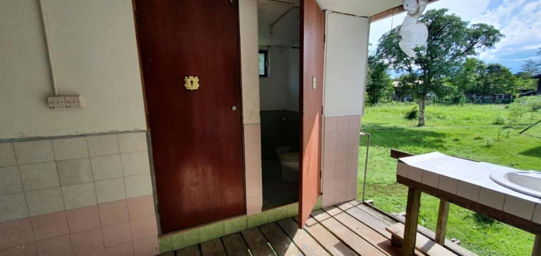 Mulu Homestay Zewnętrze zdjęcie